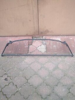 Dělící příčky do kufru