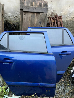 Zadní dveře Astra H