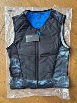 Chladící vesta BMW