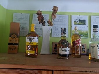 Tullamore Dew Honey, Jagermeister, Old Smuggler, Red Kabel.
