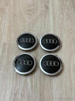 Středové krytky kol Audi 69mm černé