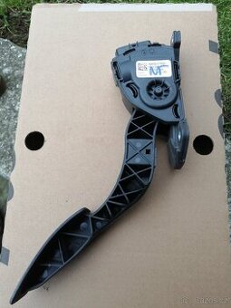 Prodám náhr.díly na Suzuki 1,3i/M13A 63kW