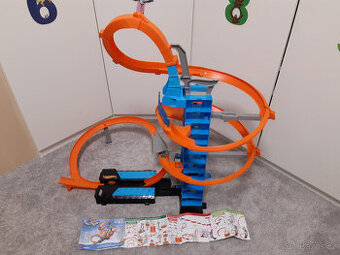 Hot Wheels Padajícíc věž