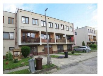 Byt 154 m2 s garáží a s pod. na zahradě, Telč, ID 8253e 3004