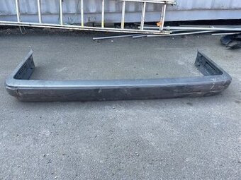 BMW E30 - zadní narazník