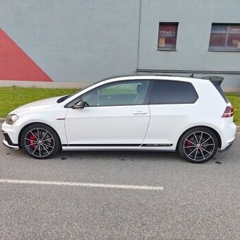 VW Golf VII GTI 2.0 TSI clubsport limitovaná edice