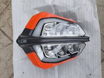 Přední světlo pro KTM 125 DUKE
