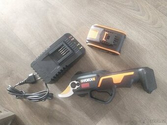 WORX WG330E Aku nůžky