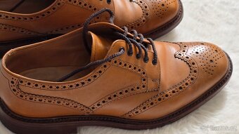 LOAKE CHESTER - 1