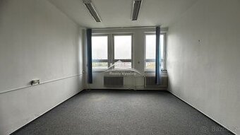 Pronájem pěkné kanceláře 26 m2, Pelhřimov