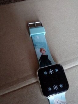 Prodam hodinky na ruku Frozen nove s vysackou a moc pekne