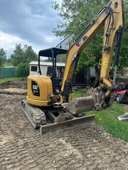 Pásový otočný bagr CAT 303.5e 2017