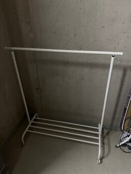 Šatní stojan/věšák IKEA