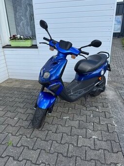 Skútr Peugeot Trekker 50cm, nový v ČR , po GO motoru