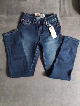 Lee Cooper Nové s visačkou