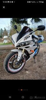 Yamaha YZF R1