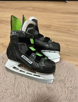 Hokejové brusle Bauer 33