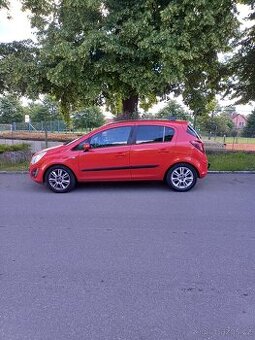 OPEL CORSA 1,4 benzín