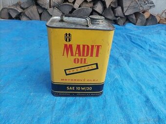 Plechový kanystřík od oleje Madit oil