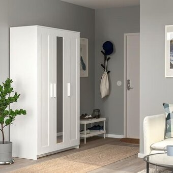 Šatní skříň IKEA v perfektním stavu