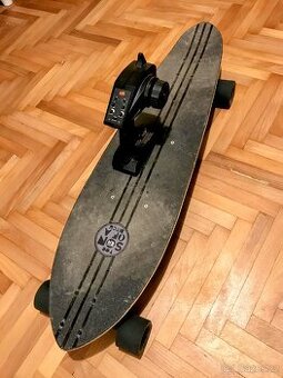 Elektrický longboard