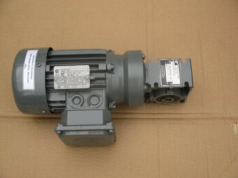 Elektromotor s převodovkou 120W 88ot./1min.