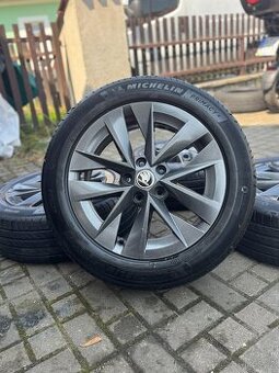 ORIGINÁL Alu Škoda ROTARE R17, 5x112 - LETNÍ PNEU