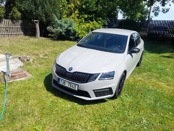 Škoda Octavia 3 RS,2.0 tdi, koupeno nové v ČR.