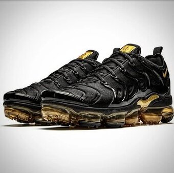 NIKE Air VaporMax PLUS 2019 "Black/Gold"