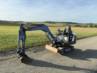 JAPONSKÝ MINIBAGR MITSUBISHI MM15 1500KG