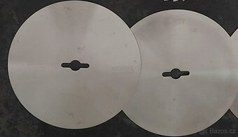 Nože (kotouče na kebab)