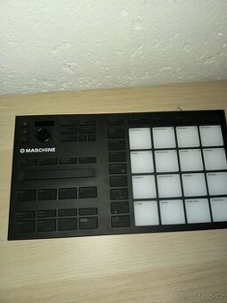 Native Instruments Maschine Mikro MK3