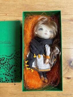 Sběratelská panenka Adeldolls