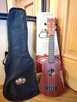 Sopránové ukulele Laka VUS10 + polstrovaný obal