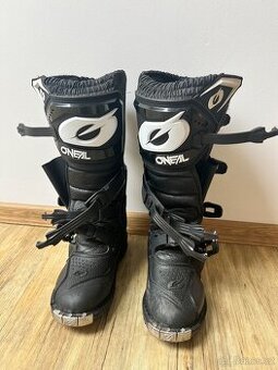 BOTY NA MOTOKROS O’NEAL