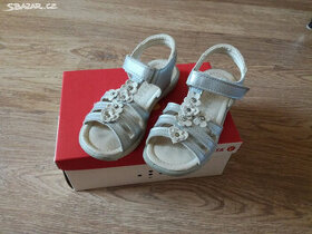 Slavnostní sandály vel. 28