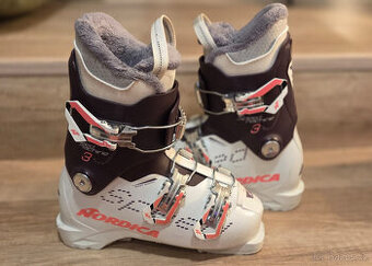 Nordica dívčí (dětské) lyžařské boty Speedmachine J3 21-21.5