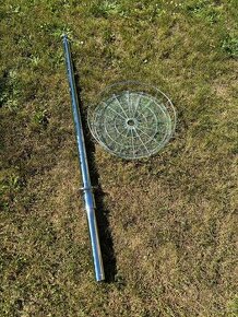 teleskopická tyč a koš se skleněným dnem