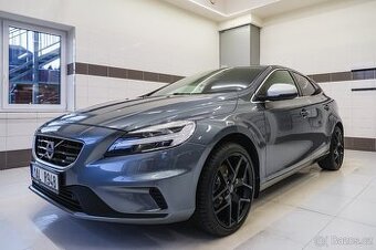 Volvo V40 2018 D3 110kW R-design nez.topení,LED,tažné zař.