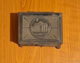 Starožitná kasička