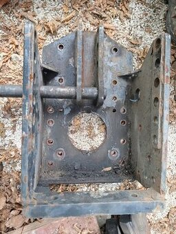 Konzole, závěs, hák na Zetor