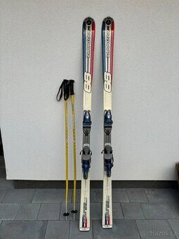 Lyžařsky set Dynastar (lyže, boty, hůlky)