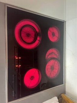 Sklokeramická deska, horkovzdušná trouba GORENJE