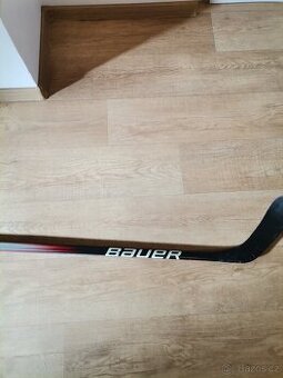 Hokejka Bauer Vapor
