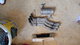 Velký litinový stojan