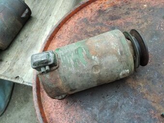 Prodám originál dynamo na ZETOR25