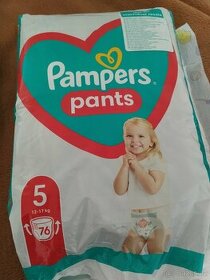 Prodám jednorázové plenkové kalhotky Pampers pants 5
