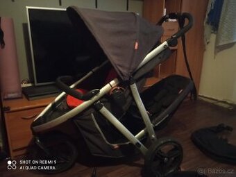 Kočárek Phil a teds
