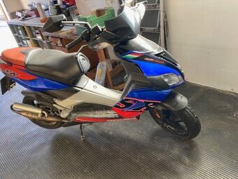 Skútr Aprilia- SR 50