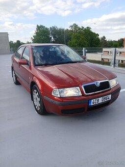 ŠKODA OCTAVIA NÍZKÝ NÁJEZD KRÁSNÝ STAV